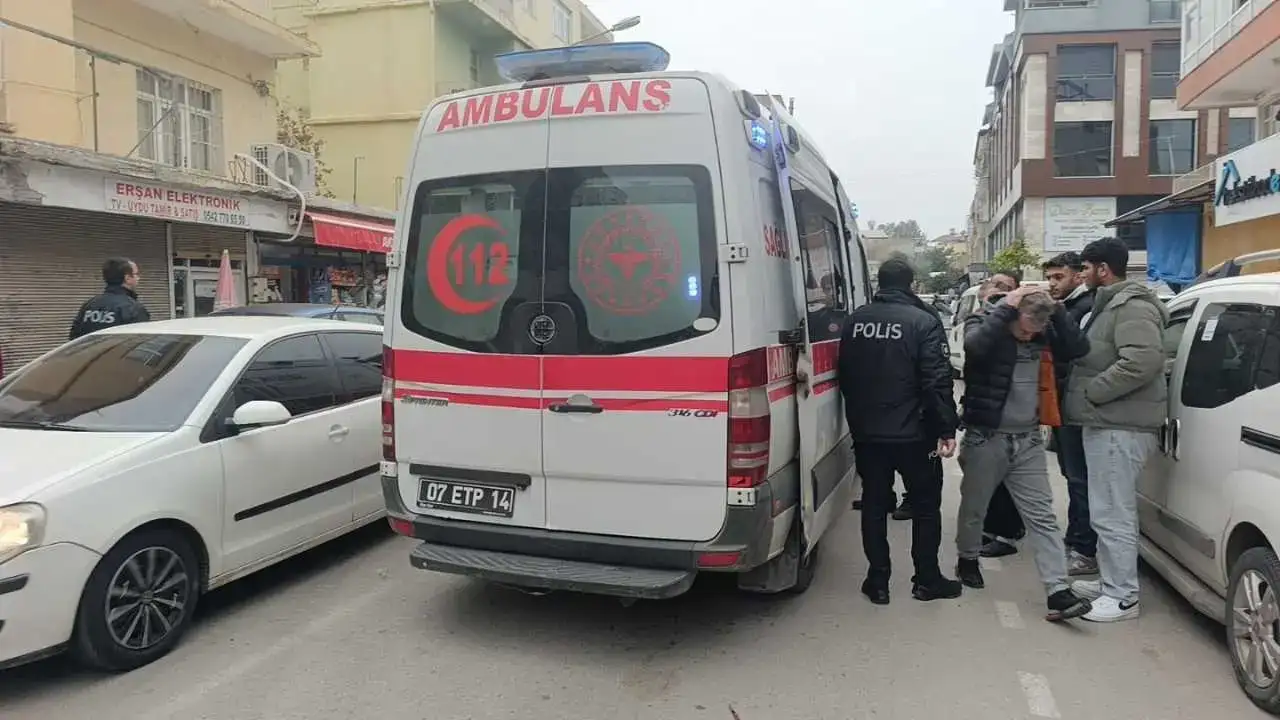 Manavgat’ta Anlık Manevra Büyük Kaza Getirdi! Kameraya Yansıdı 2